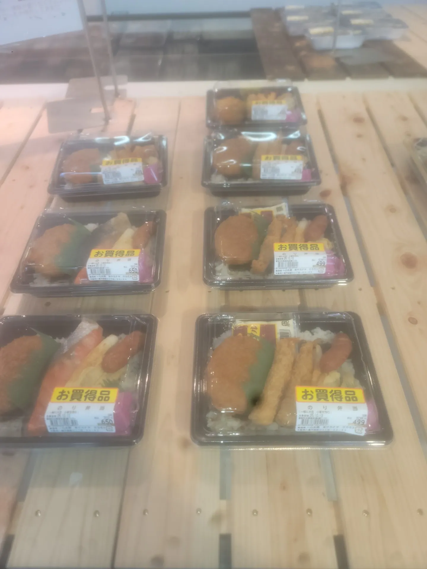 精肉コーナーオススメ、惣菜コーナーオススメ