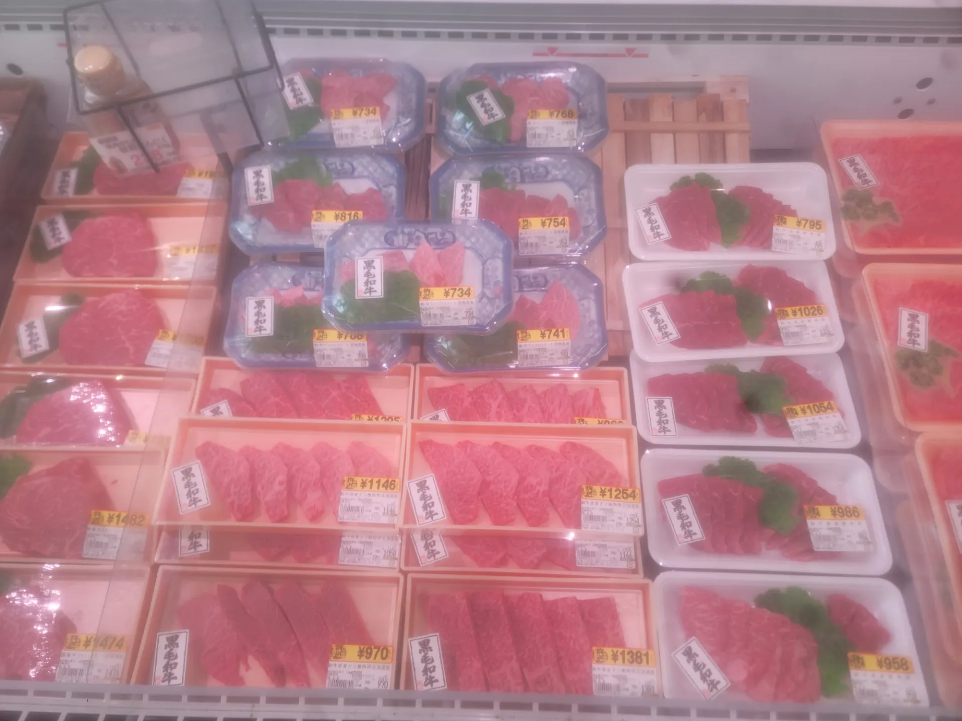 一心太助精肉コーナー